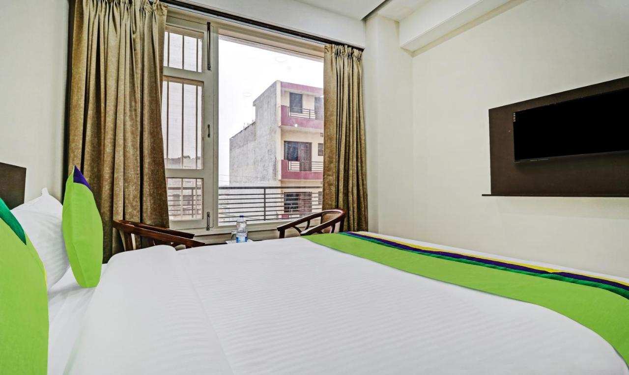 Hotel Treebo Kamron Regency Sector 80 Mohali Exteriér fotografie