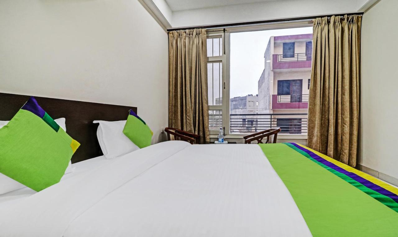 Hotel Treebo Kamron Regency Sector 80 Mohali Exteriér fotografie