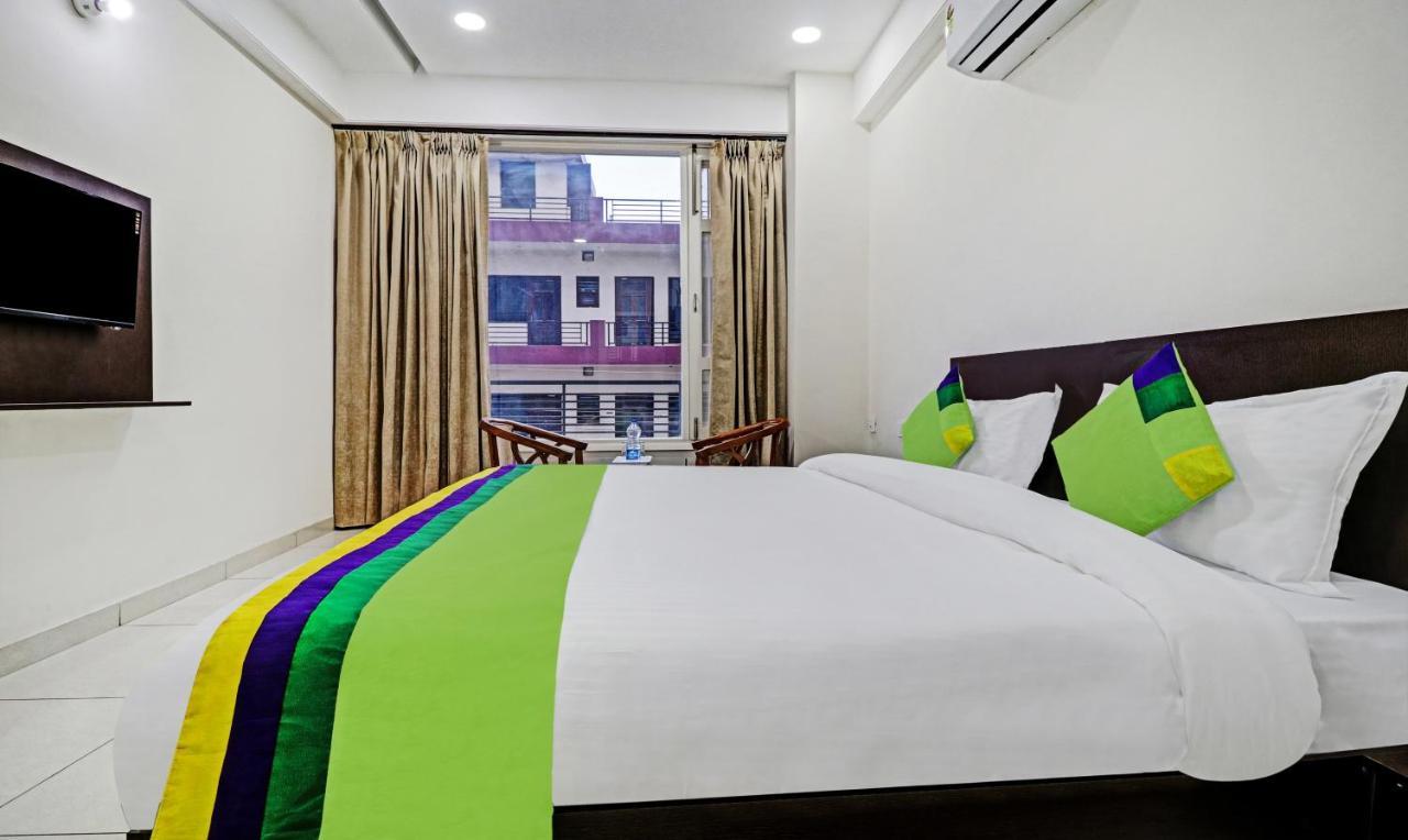 Hotel Treebo Kamron Regency Sector 80 Mohali Exteriér fotografie