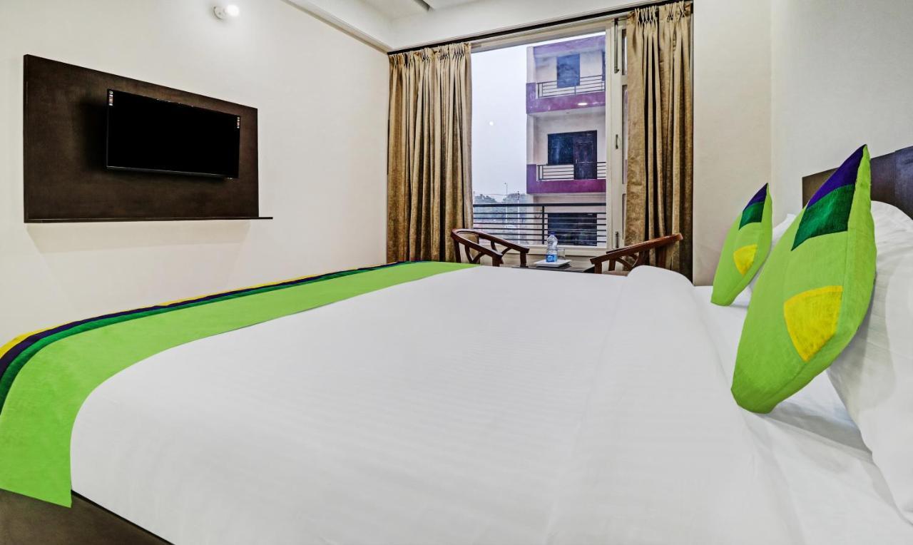 Hotel Treebo Kamron Regency Sector 80 Mohali Exteriér fotografie